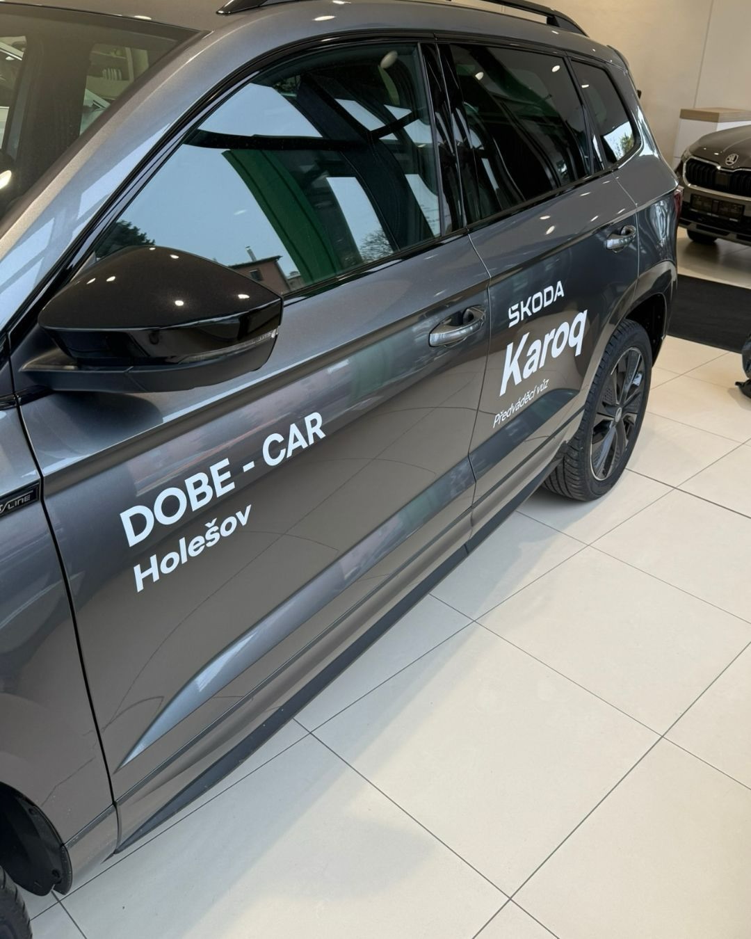 Vozy DOBE-CAR Holešov s novým firemním polepem. — foto 4